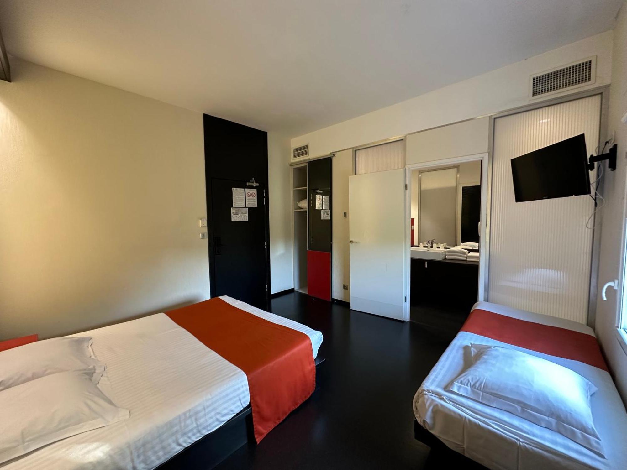 Hotel Gardenia Bordeaux Est Yvrac エクステリア 写真