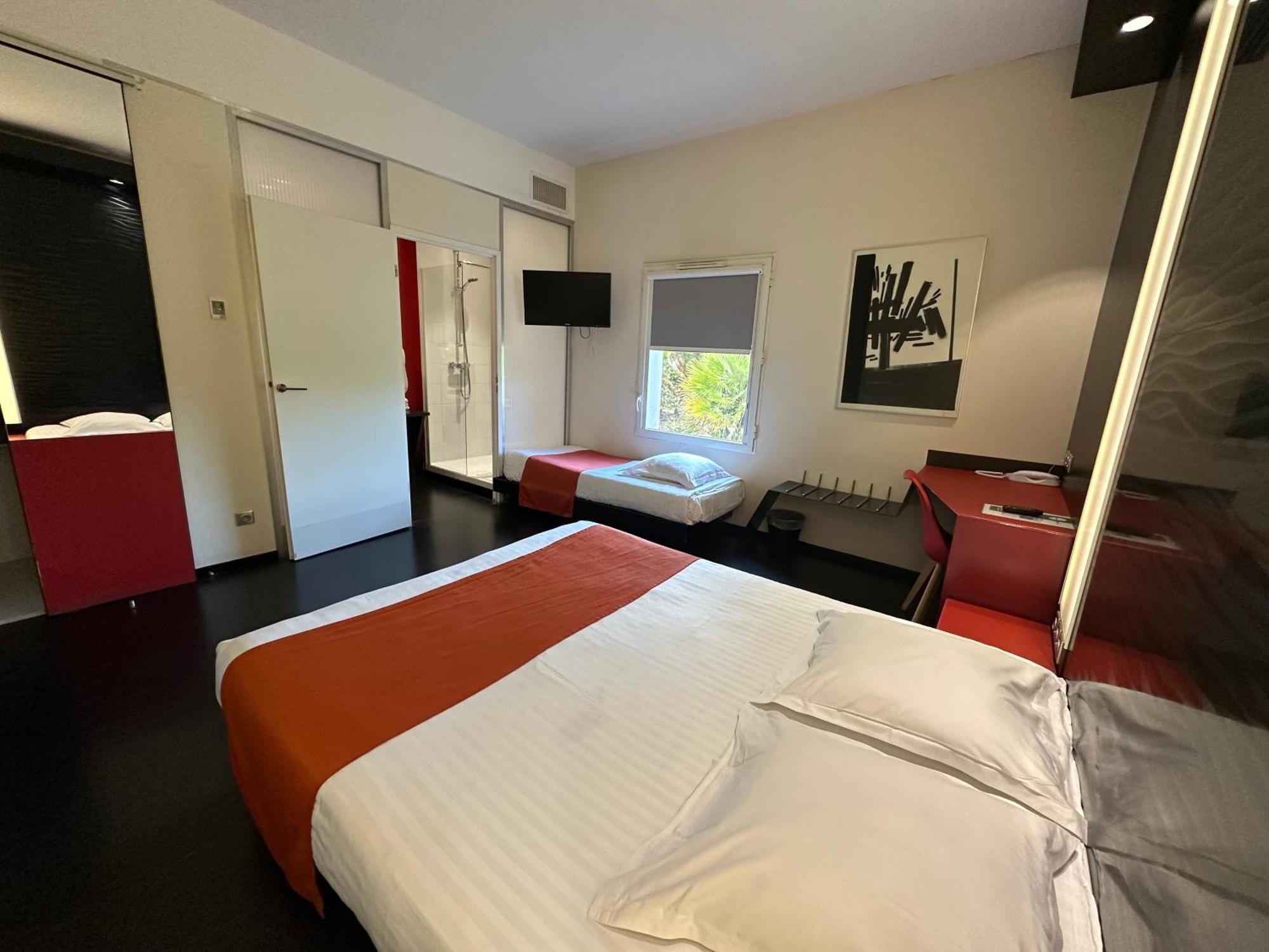Hotel Gardenia Bordeaux Est Yvrac エクステリア 写真