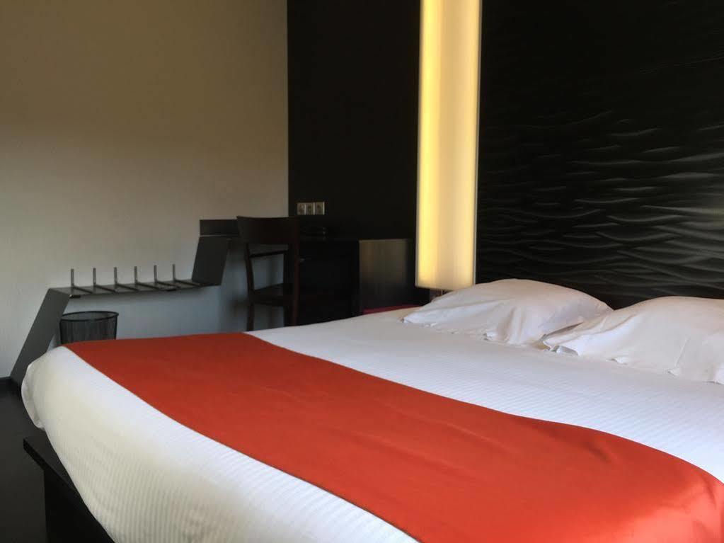 Hotel Gardenia Bordeaux Est Yvrac エクステリア 写真
